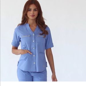 Jaanuu button down top. Original material. Ceil sm